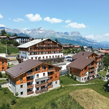 Terresens - Les Fermes Du Mont-Blanc Aparthotel Combloux Exterior foto